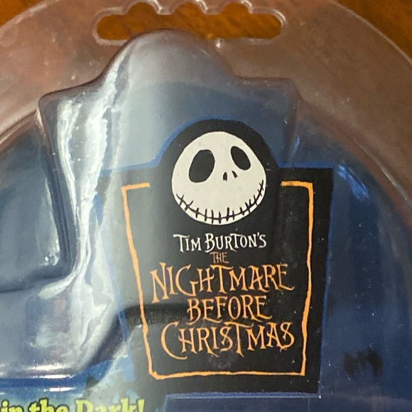 Vintage nightmare before Christmas, glow in the dark, LCD watch. Brand new! - Picture 2 of 4